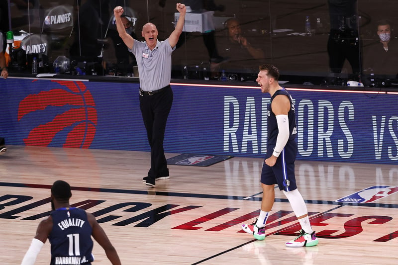 Dončić nakon trojke za pobjedu (Foto: EPA-EFE)