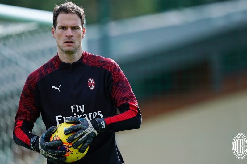 Asmir Begović (Foto: AC Milan)