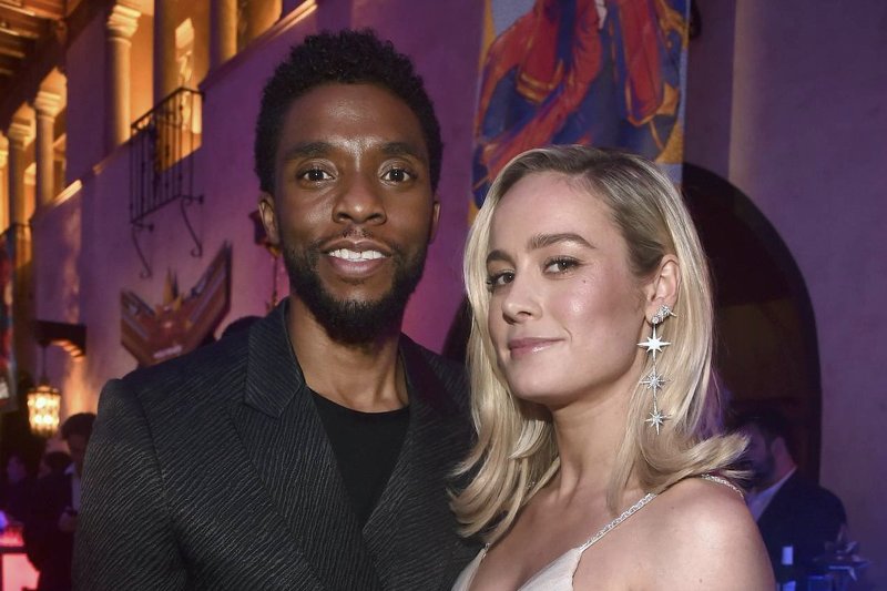 Larson Rruffalo Brie Larson i Mark Ruffalo se oprostili od Chadwicka Bosemana: Bila nam ...