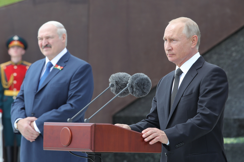 Aleksandar Lukašenko i Vladimir Putin (Foto: EPA-EFE)