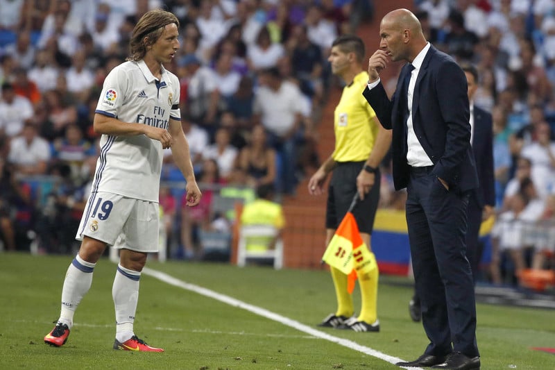 Modrić i Zidane (Foto: EPA-EFE)