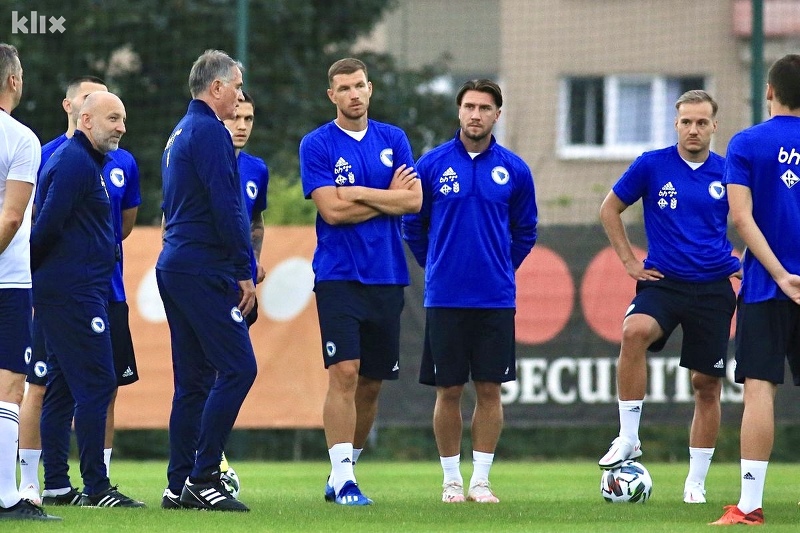 Dušan Bajević i Zmajevi (Foto: NS BiH) (Foto: I. Š./Klix.ba)