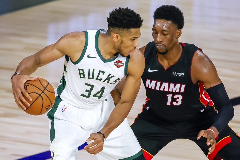 Giannis Antetokounmpo u duelu protiv Miamija (Foto: EPA-EFE)