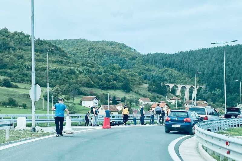 Saobraćajna nesreća u mjestu Tarčin (Foto: Klix.ba)