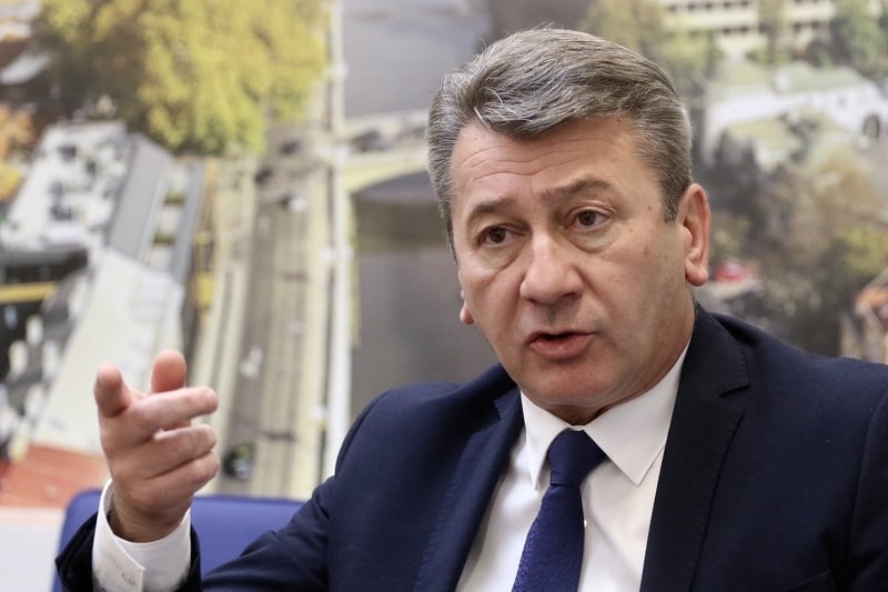 Hadžibajrić: Svoja obećanja sam ispunio, protivnici će sve strijele uperiti u mene