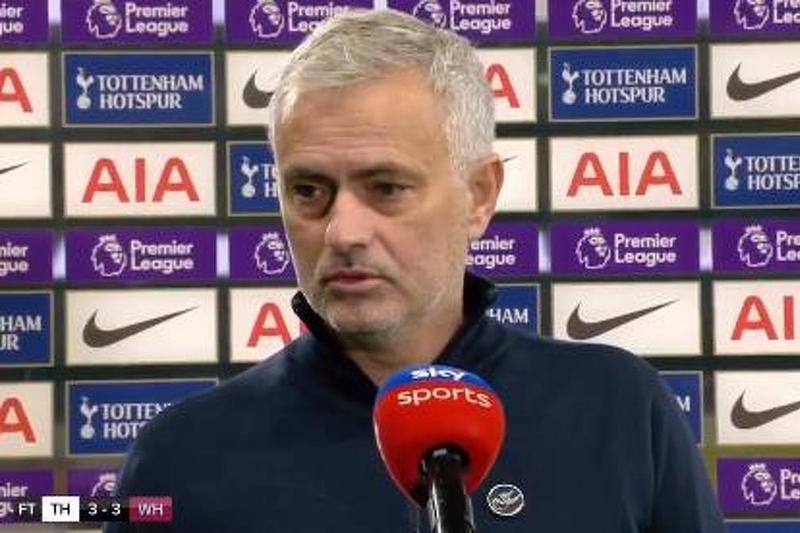 Jose Mourinho (Foto: Twitter/Screenshot)