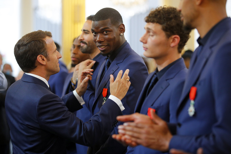 Emmanuel Macron i Paul Pogba (Foto: EPA-EFE)
