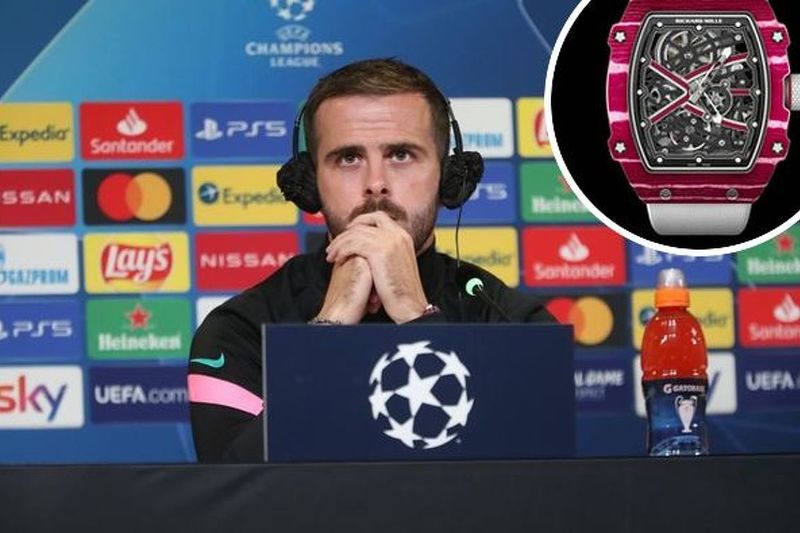 Miralem Pjanić na pressici nosio skupocjeni sat