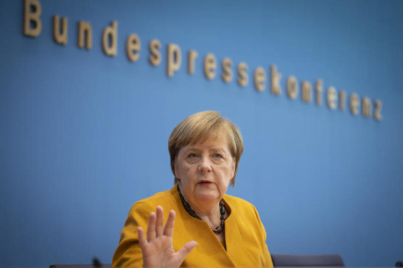 Merkel: Razmišljam o ljudima u Beču (Foto: EPA-EFE)