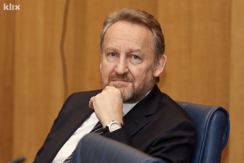 Izetbegović poručio Bidenu: Vaš uspjeh je obradovao brojne ljude u BiH jer ste naš prijatelj