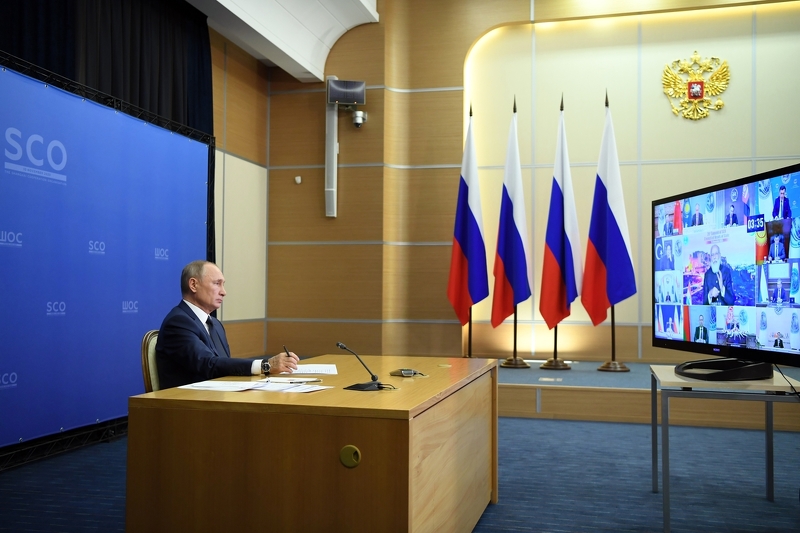 Vladimir Putin tokom govora na SCO konferenciji (Foto: EPA-EFE)