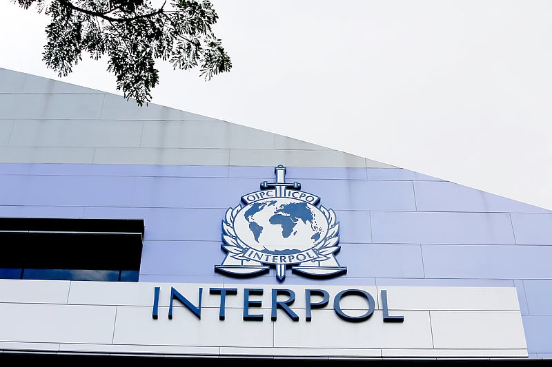 Interpol upozorio na zloupotrebe vakcine protiv koronavirusa (Foto: EPA-EFE)