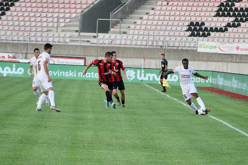 Sarajevo je u prvom meču pobijedilo Slobodu na Tušnju 3:2 (Foto: A. K./Klix.ba)