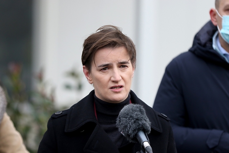 U Srbiji 5.679 novozaraženih koronavirusom, Brnabić poručila da će među prvima imati vakcine