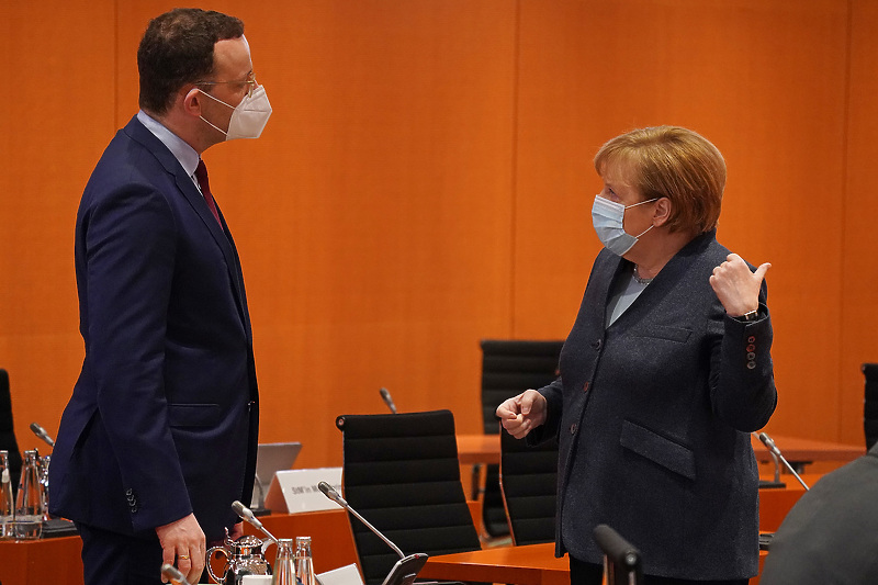 Spahn i Merkel (Foto: EPA-EFE)