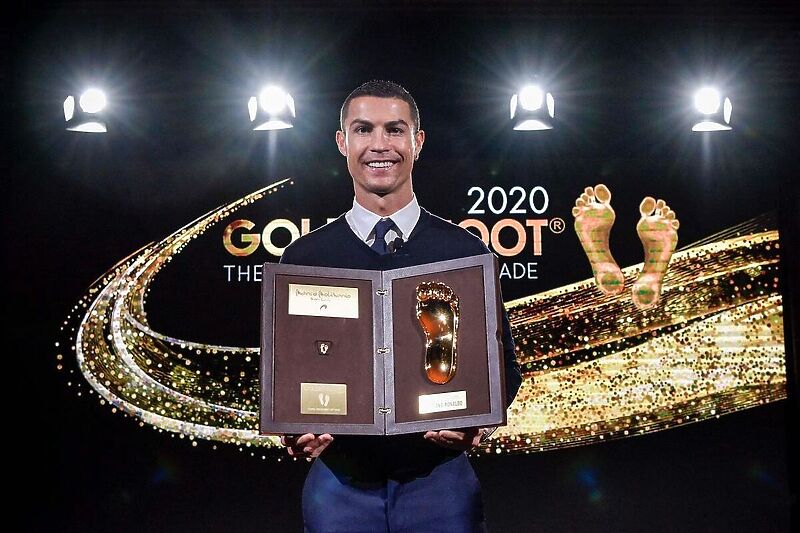 Cristiano Ronaldo s nagradom