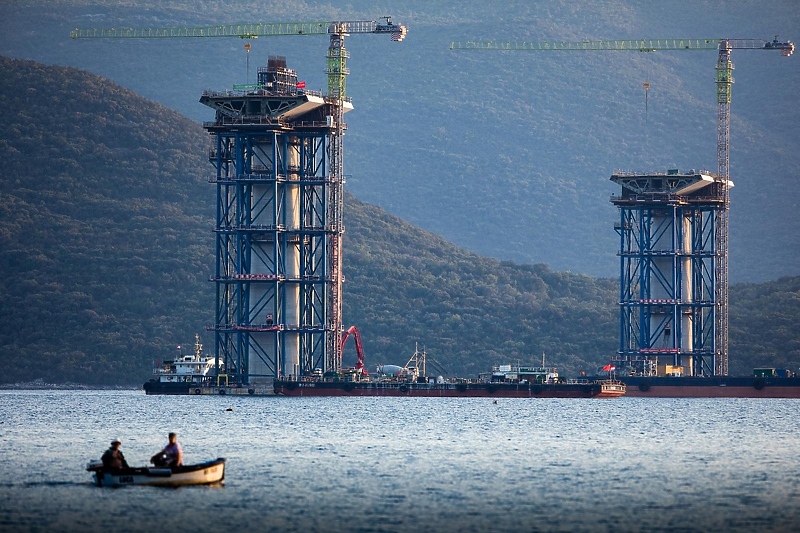 Izgradnja mosta odvija se punom parom (Foto: Milan Sabic/PIXSELL)