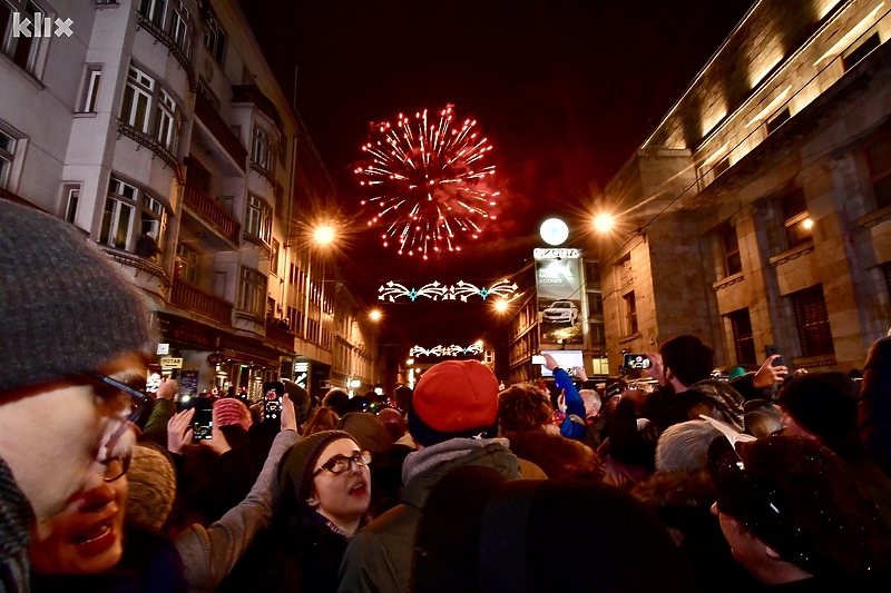 Vatromet s prošlogodišnjeg javnog dočeka Nove godine u Sarajevu (Foto: D. S./Klix.ba)
