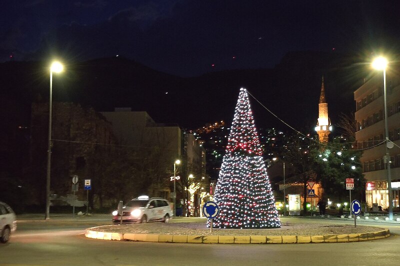 Mostar pred Novu godinu (Foto: G. Š./Klix.ba)