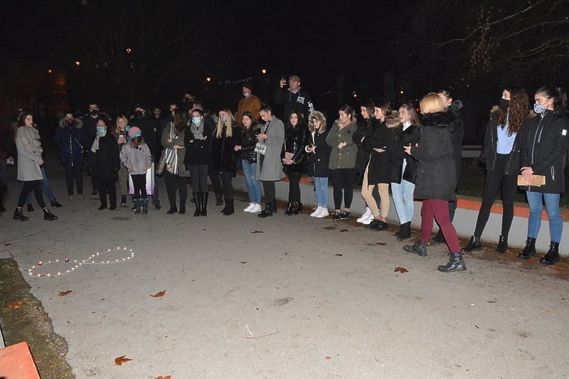 Tragedija je jako potresla mlade u Goraždu (Foto: E. A./Klix.ba)