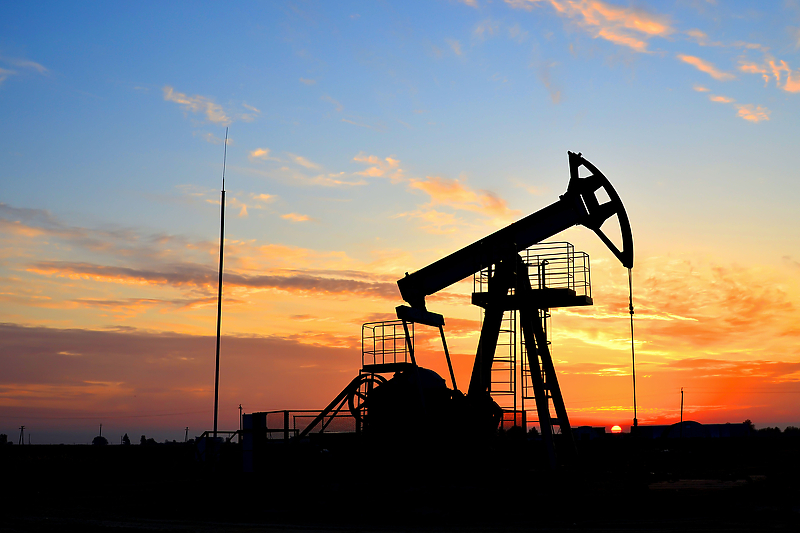 Cijene nafte u svijetu prošle godine pale za više od 20 posto (Ilustracija: Shutterstock)