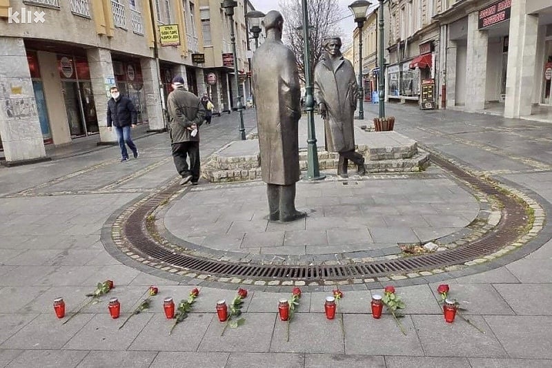 Svijeće su zapaljene u centru grada (Foto: Klix.ba)