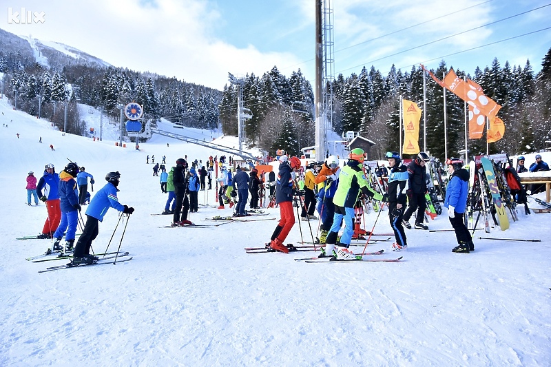 Gužve na skijalištima na Bjelašnici (Foto: D. S./Klix.ba)