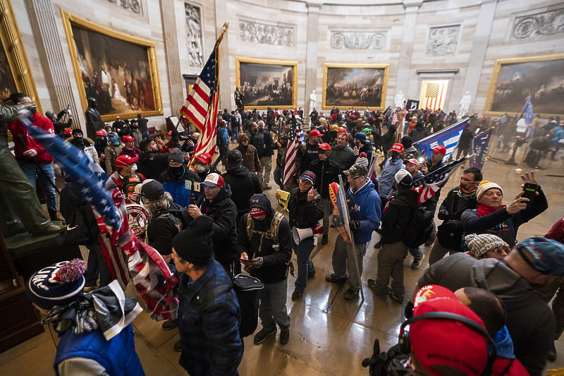 Demonstranti u zgradi američkog Kongresa (Foto: EPA-EFE)