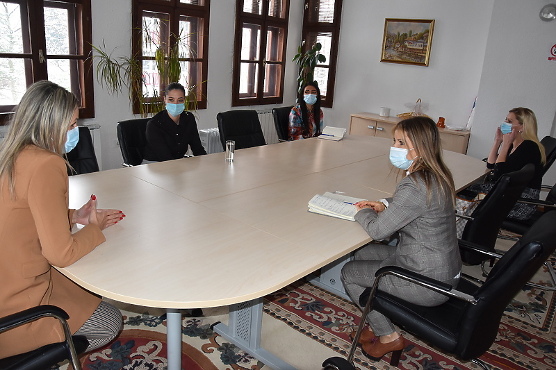 Predstavnici vlasti posjetili Gerontološki centar u Sarajevu (Foto: Vlada KS)