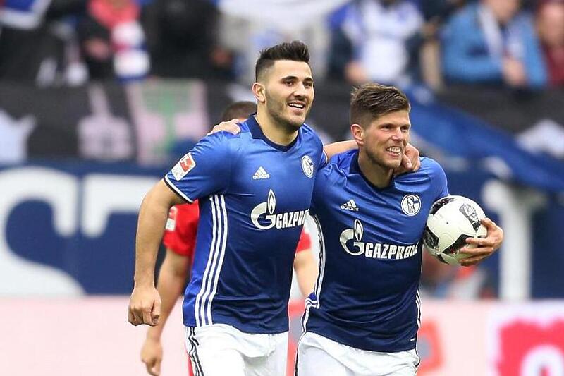 Kolašinac i Huntelaar iz perioda dok su zajedno nastupali za Schalke (Foto:Twitter)