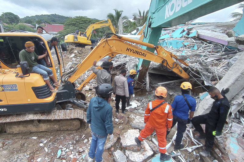 Epicentar zemljotresa je bio grad Majene (Foto: EPA-EFE)