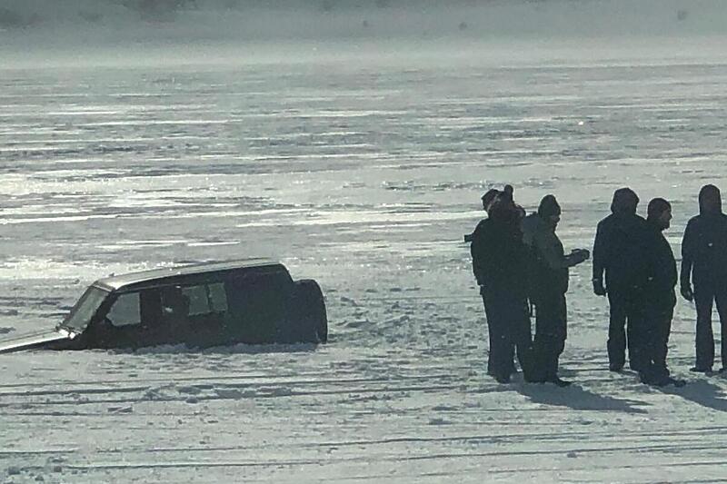 Terenac propao kroz ledenu površinu Blidinjskog jezera (Foto: Vrisak.info)