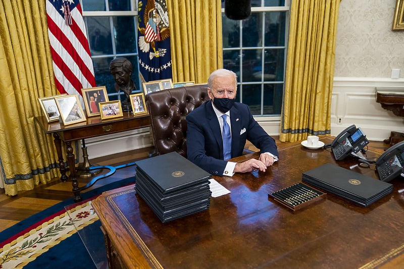 Mnogi smatraju da Franklinov portret predstavlja Bidenovu sklonost nauci (Foto: EPA-EFE)