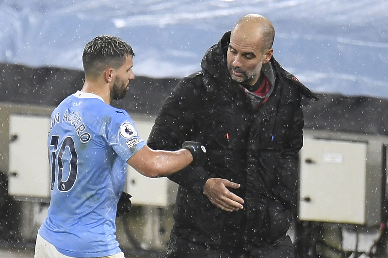 Sergio Aguero i Pep Guardiola (Foto: EPA-EFE)