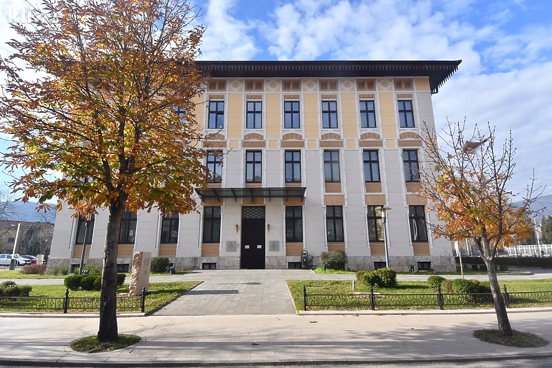 Gradska vijećnica Mostara (Foto: T. S./Klix.ba)