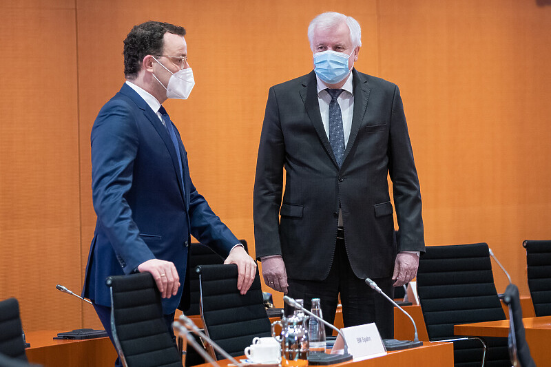 Ministri Spahn i Seehofer (Foto: EPA-EFE)