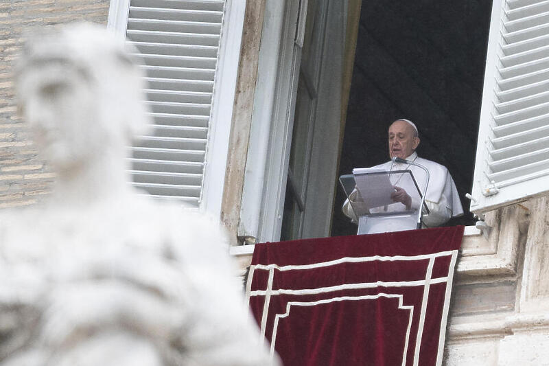 Papin govor nakon molitve (Foto: EPA-EFE)