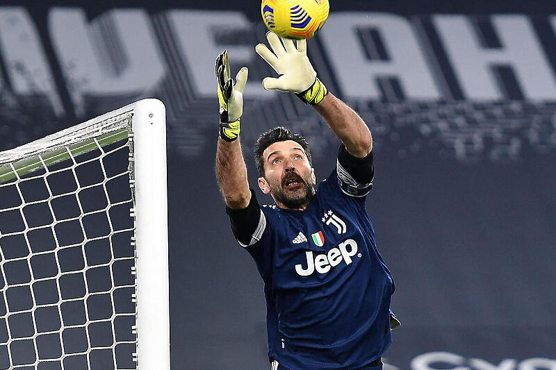 Buffon se riješio jednog problema (Foto: EPA-EFE)