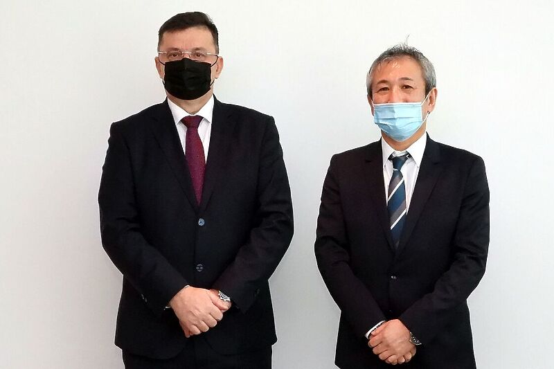 Tegeltija s ambasadorom Japana (Foto: Vijeće ministara BiH)