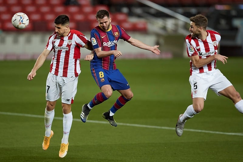 Bh. veznjak je ove sezone u dresu Barcelone odigrao 23 utakmice (Foto: EPA-EFE)