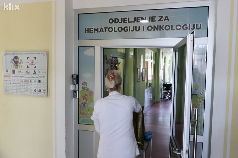 Ulaz u Odjeljenje za hematologiju i onkologiju u Tuzli (Foto: A. K./Klix.ba)