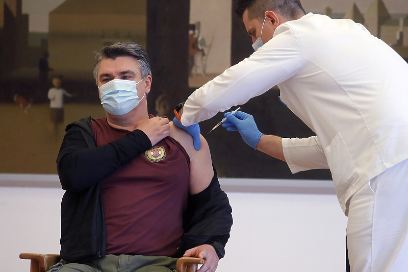 Milanović se vakcinisao među prvima (Foto: EPA-EFE)