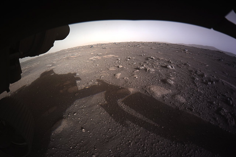 Fotografije objavljene nedugo po slijetanju rovera na Mars (Foto: EPA-EFE)