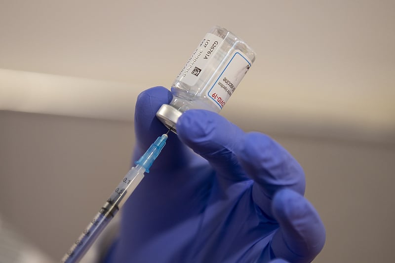 Testiranje vakcne protiv koronavirusa na djeci ranije su započele i kompanije Pfizer i BioNTech (Foto: EPA-EFE)