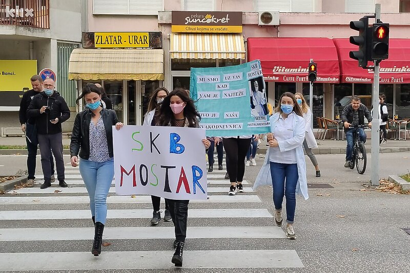 Štrajk zdravstvenih radnika u Mostaru (Foto: G. Š./Klix.ba)