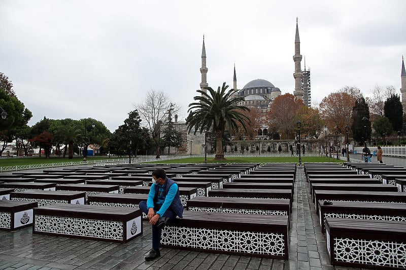 Turska bilježi rast broja novozaraženih (Foto: EPA-EFE)