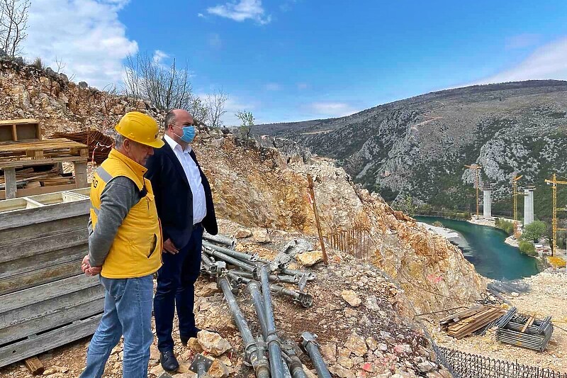 Ministar prometa i komunikacija FBiH Denis Lasić posjetio gradilišta na Koridoru 5C
