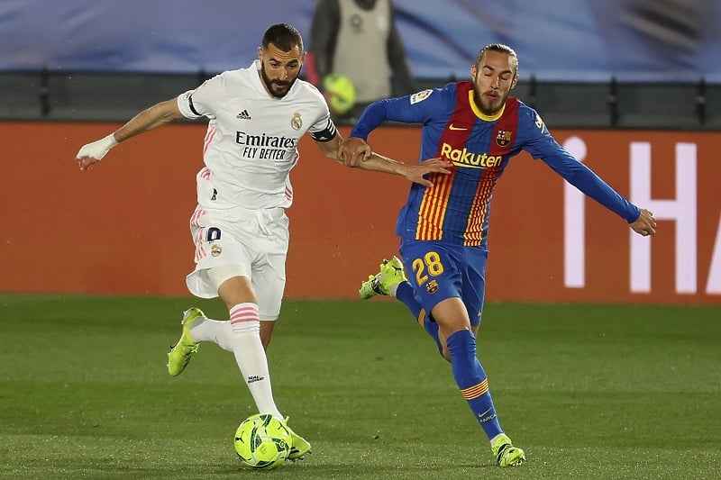 Benzema u prodoru na meču protiv Barcelone (Foto: EPA-EFE)