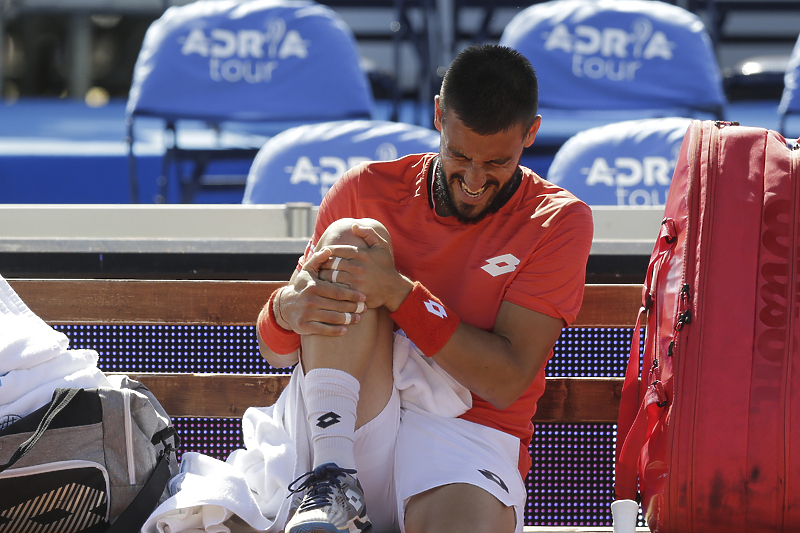 Damir Džumhur je povrijedio zglob lijeve noge (Foto: EPA-EFE)