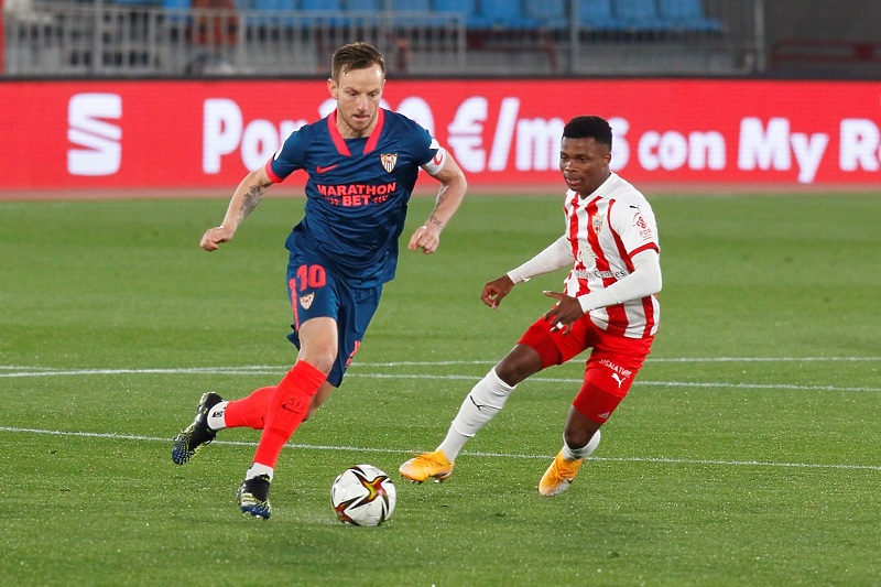 Rakitić se na kraju vratio iz Barcelone u redove Seville (Foto: EPA-EFE)